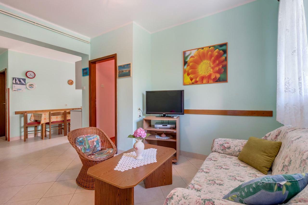 Bugenvilia Mali Losinj Exterior photo
